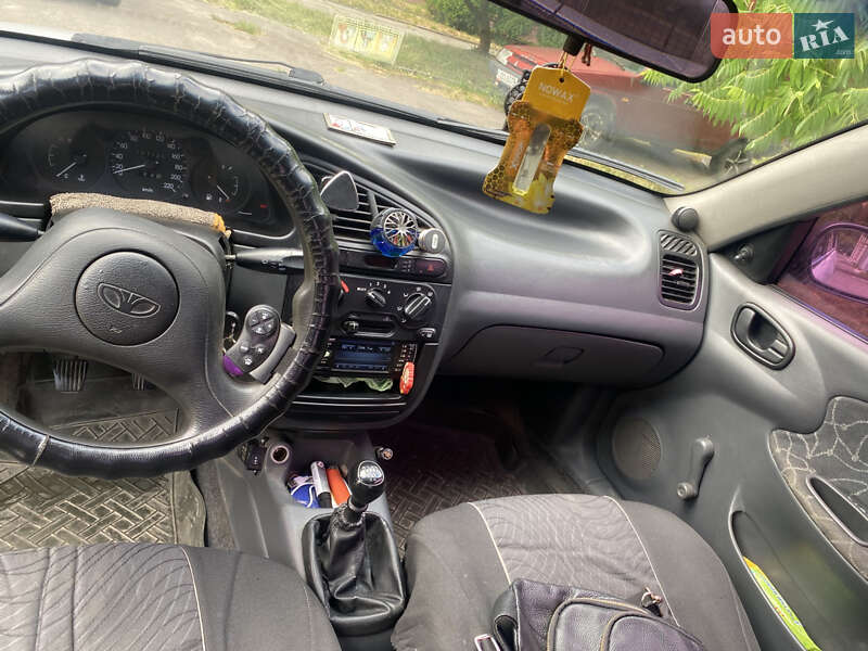 Седан Daewoo Lanos 2003 в Львове