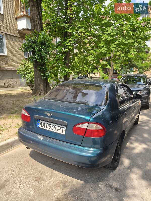 Седан Daewoo Lanos 2002 в Києві