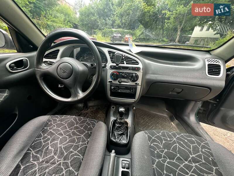 Седан Daewoo Lanos 2003 в Києві