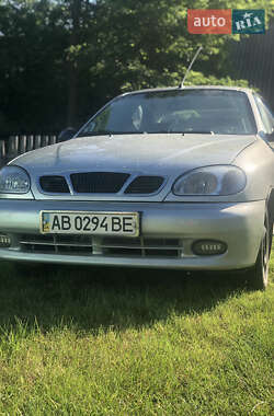 Седан Daewoo Lanos 2004 в Вижниці