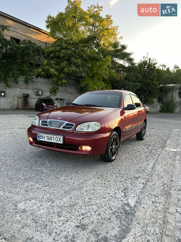 Хетчбек Daewoo Lanos 2002 в Одесі