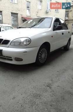 Седан Daewoo Lanos 1998 в Днепре