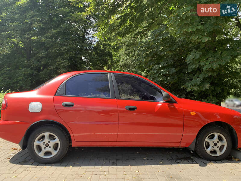 Седан Daewoo Lanos 2008 в Львове