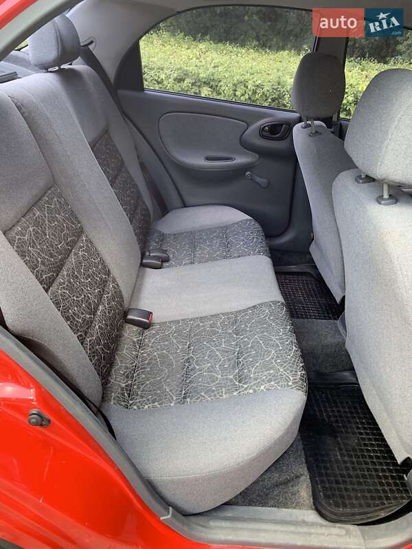 Седан Daewoo Lanos 2008 в Львове