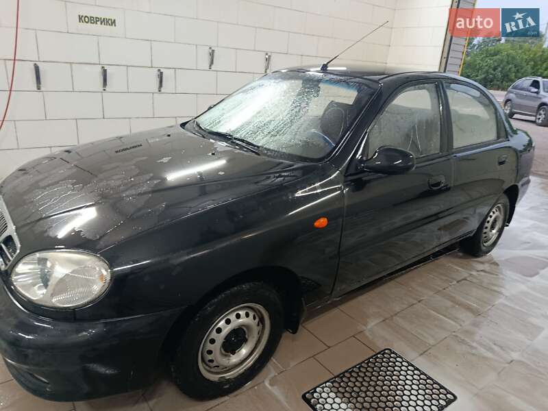 Седан Daewoo Lanos 2008 в Изюме