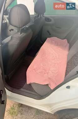 Седан Daewoo Lanos 2005 в 