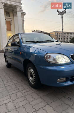 Седан Daewoo Lanos 2001 в 