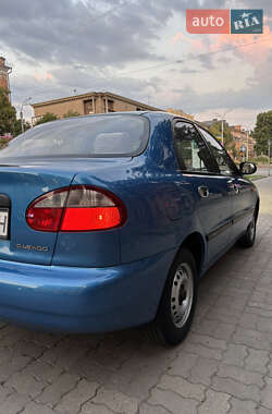 Седан Daewoo Lanos 2001 в 