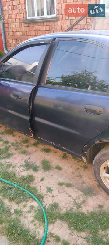 Седан Daewoo Lanos 2006 в Чернівцях