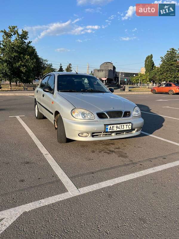 Седан Daewoo Lanos 2004 в Кривом Роге