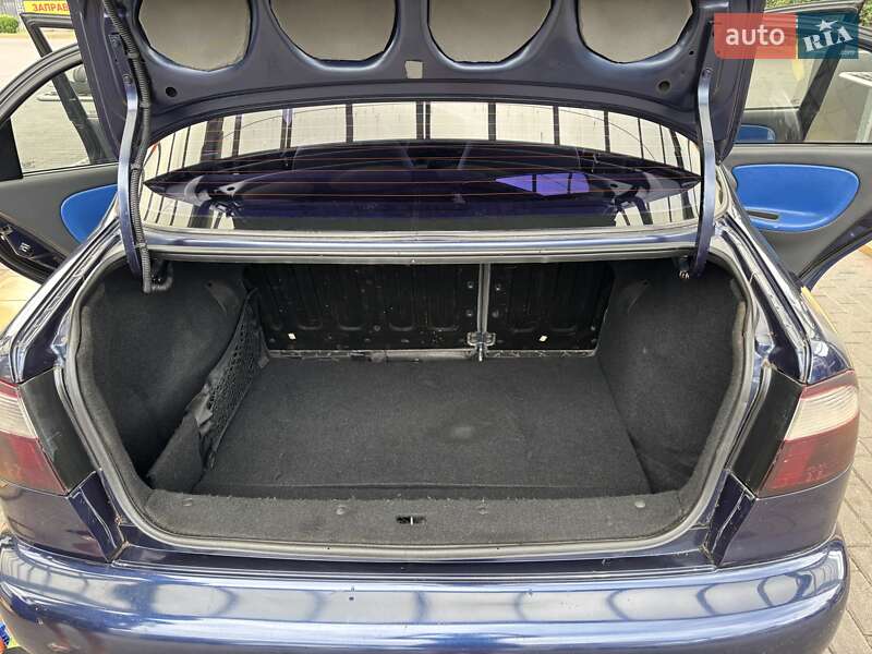 Седан Daewoo Lanos 2003 в Киеве