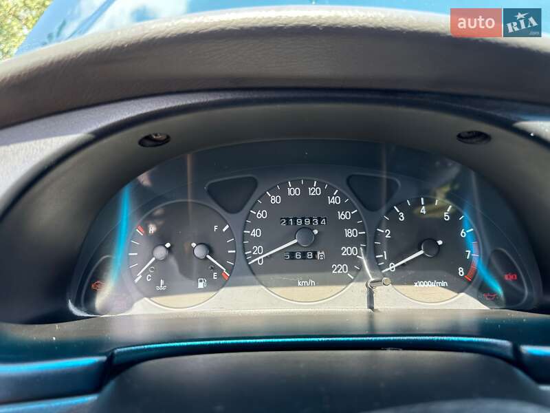 Седан Daewoo Lanos 2003 в Дніпрі
