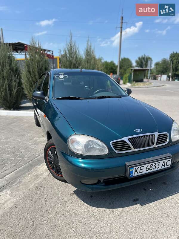 Седан Daewoo Lanos 2003 в Дніпрі