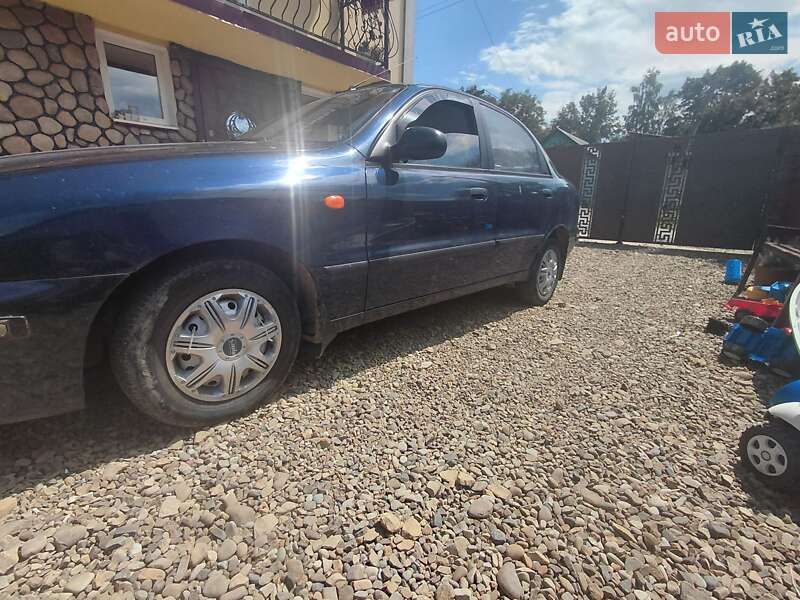 Седан Daewoo Lanos 2008 в Калуші