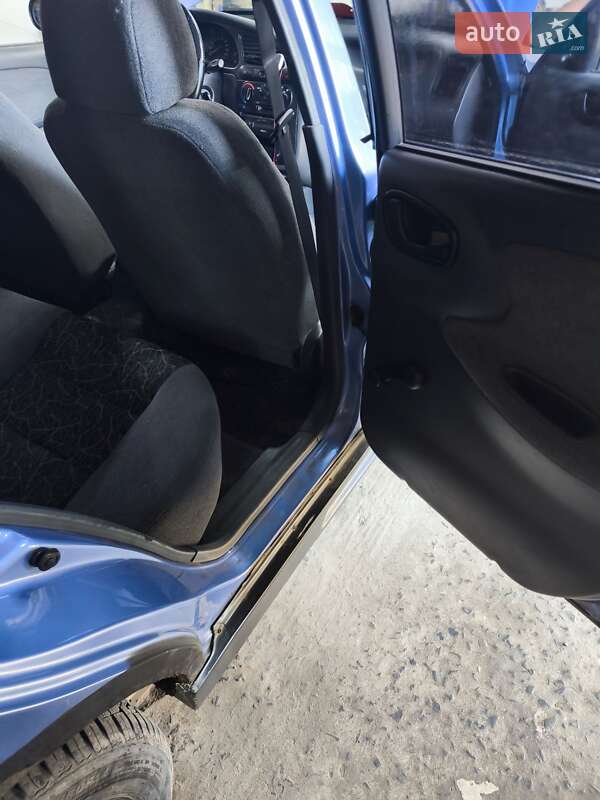 Седан Daewoo Lanos 2006 в Вараші