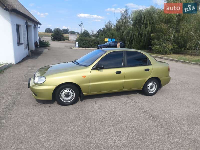 Седан Daewoo Lanos 2008 в Новомосковську
