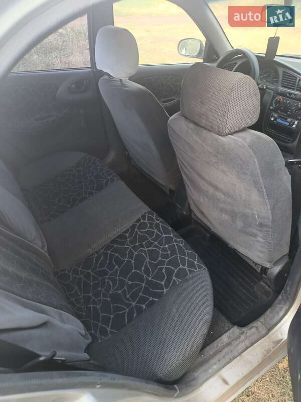Седан Daewoo Lanos 2003 в Покровском