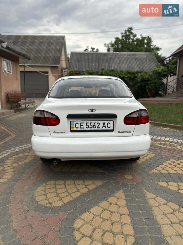 Седан Daewoo Lanos 2006 в Хотині