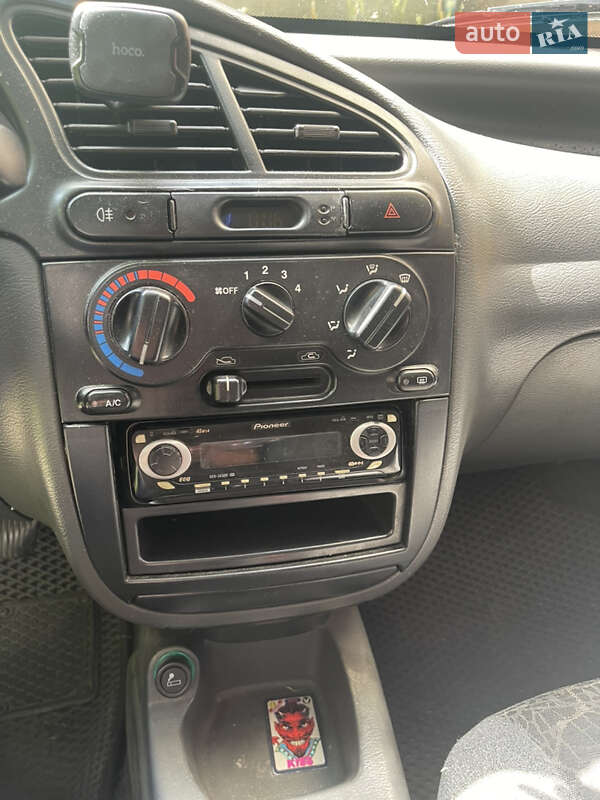 Седан Daewoo Lanos 2008 в Ровно