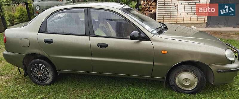 Седан Daewoo Lanos 2004 в Долине