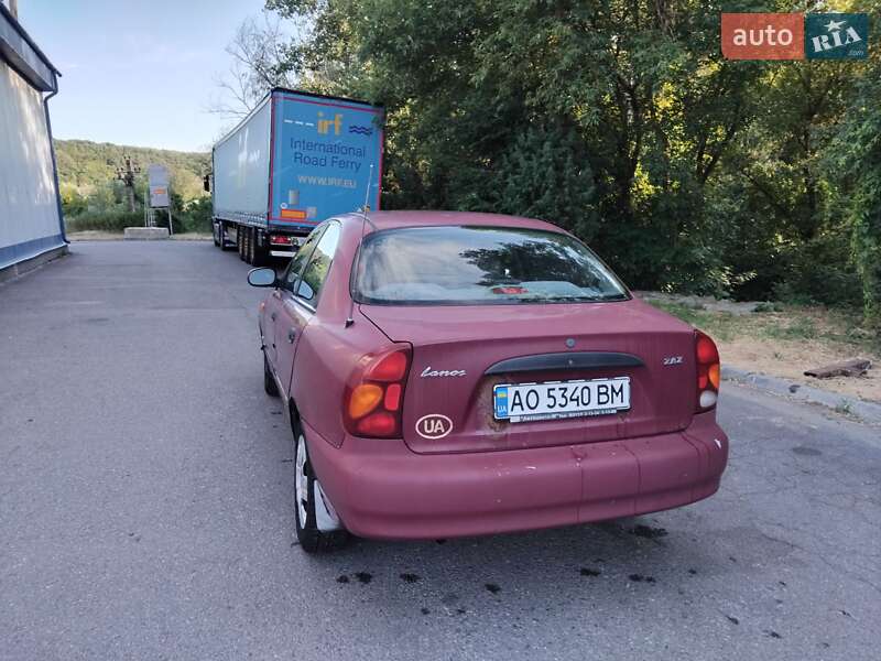 Седан Daewoo Lanos 2005 в Ужгороді