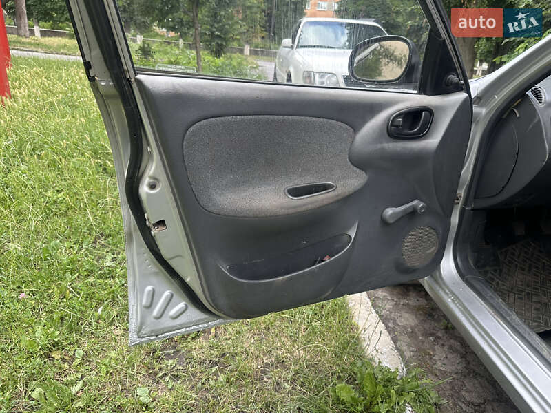 Седан Daewoo Lanos 2008 в Хмільнику