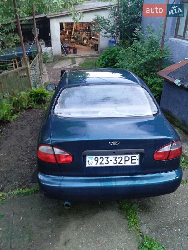 Седан Daewoo Lanos 2004 в Хусте