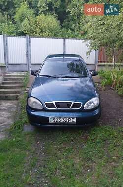 Седан Daewoo Lanos 2004 в Хусте