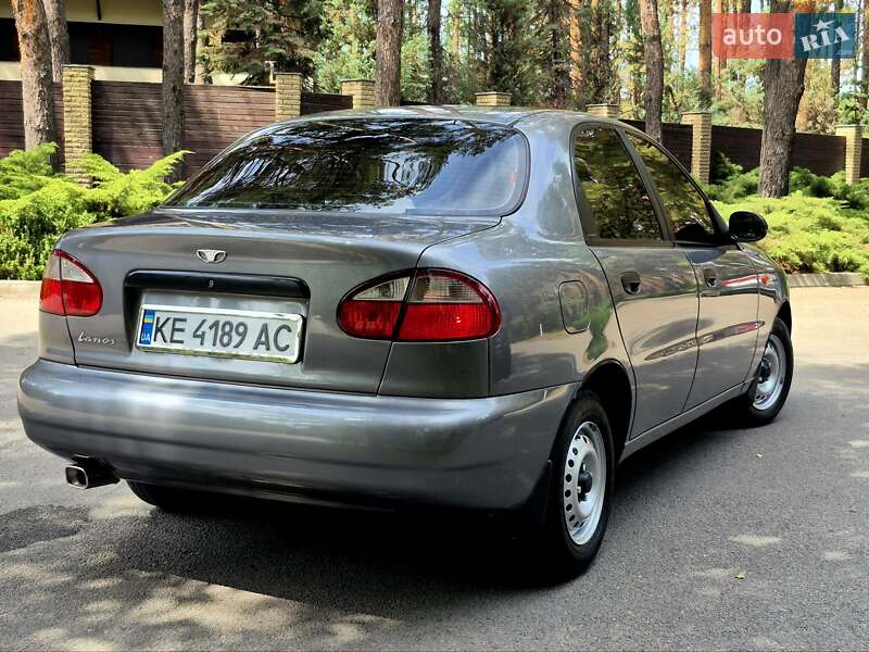 Седан Daewoo Lanos 2008 в Новомосковську