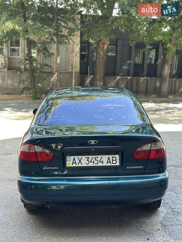 Седан Daewoo Lanos 2004 в Днепре