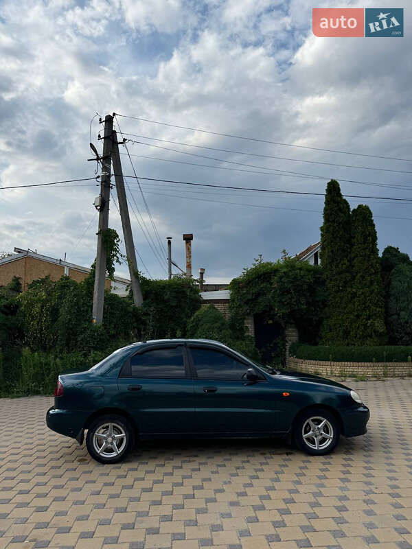 Седан Daewoo Lanos 2003 в Запорожье
