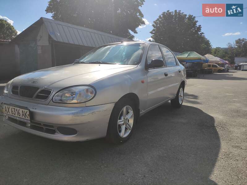 Седан Daewoo Lanos 2003 в Харькове