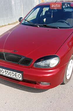 Седан Daewoo Lanos 2004 в Белой
