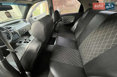 Седан Daewoo Lanos 2002 в 