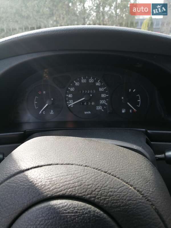 Седан Daewoo Lanos 2006 в Львове