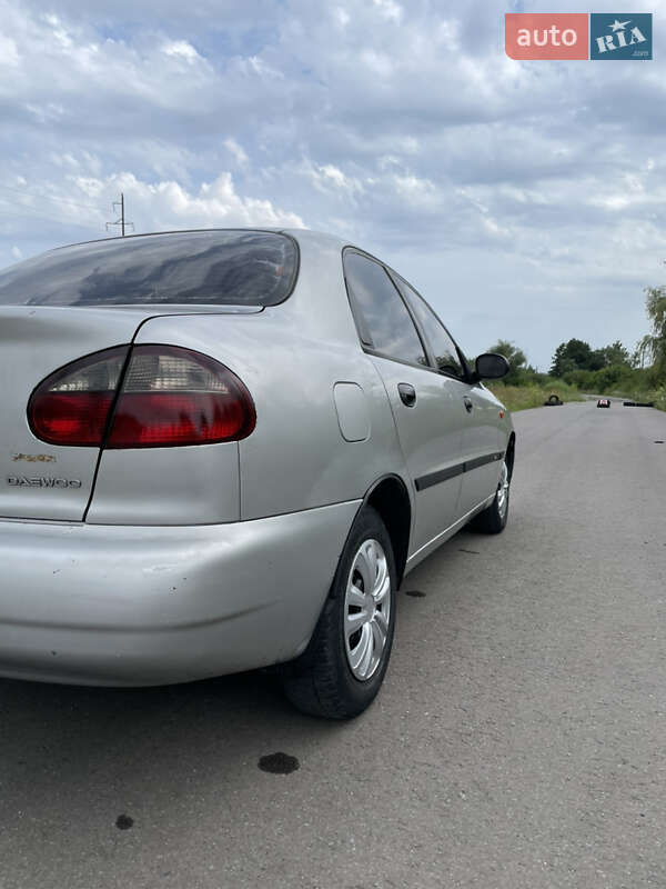 Седан Daewoo Lanos 2002 в Тернополе