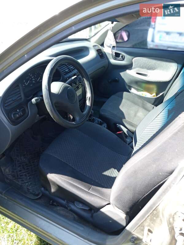 Седан Daewoo Lanos 2004 в Ходорове