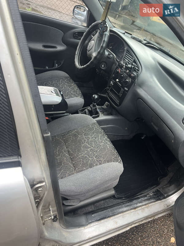 Седан Daewoo Lanos 2006 в Києві