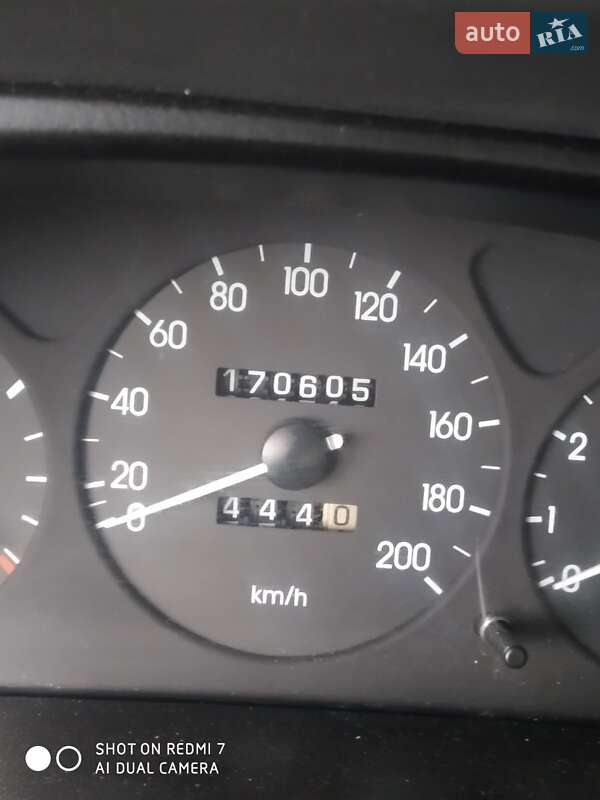 Седан Daewoo Lanos 2003 в Малині