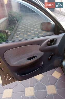 Седан Daewoo Lanos 2004 в 