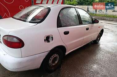 Седан Daewoo Lanos 2003 в Киеве