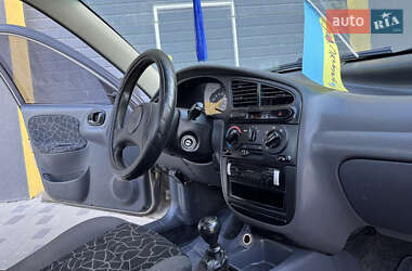 Седан Daewoo Lanos 2004 в 