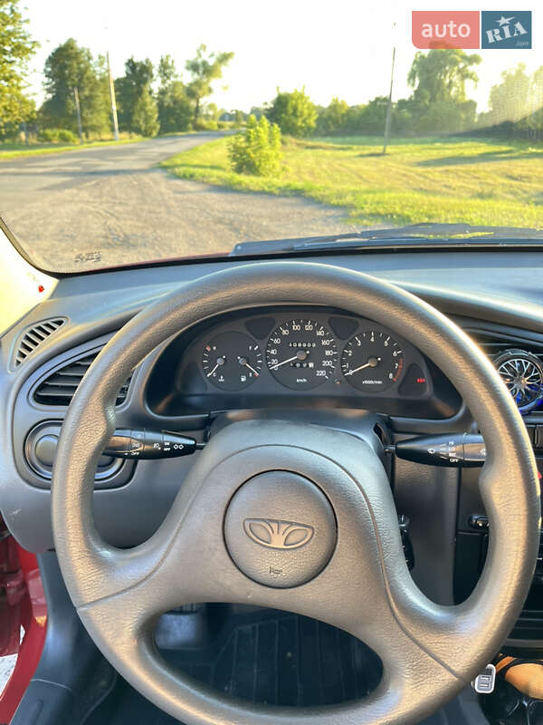 Седан Daewoo Lanos 2008 в Миргороді