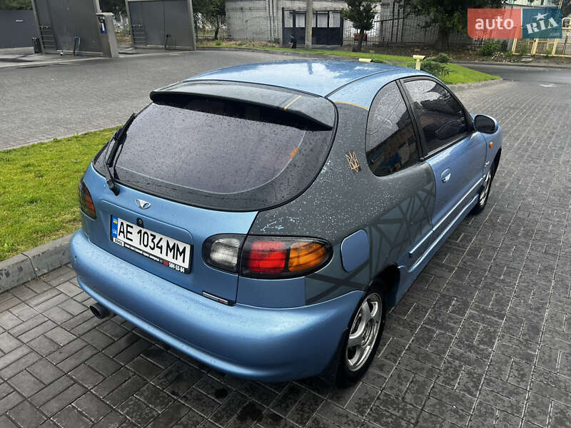 Хэтчбек Daewoo Lanos 2003 в Днепре