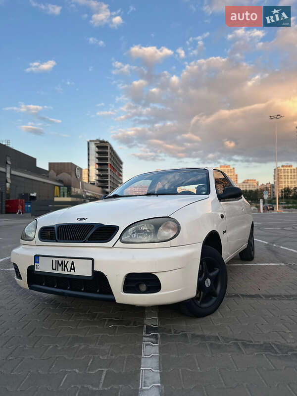 Хэтчбек Daewoo Lanos 2002 в Киеве