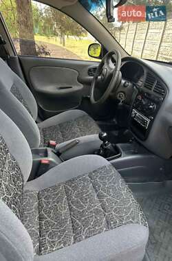 Седан Daewoo Lanos 2004 в 