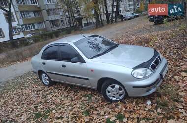 Седан Daewoo Lanos 2003 в Киеве