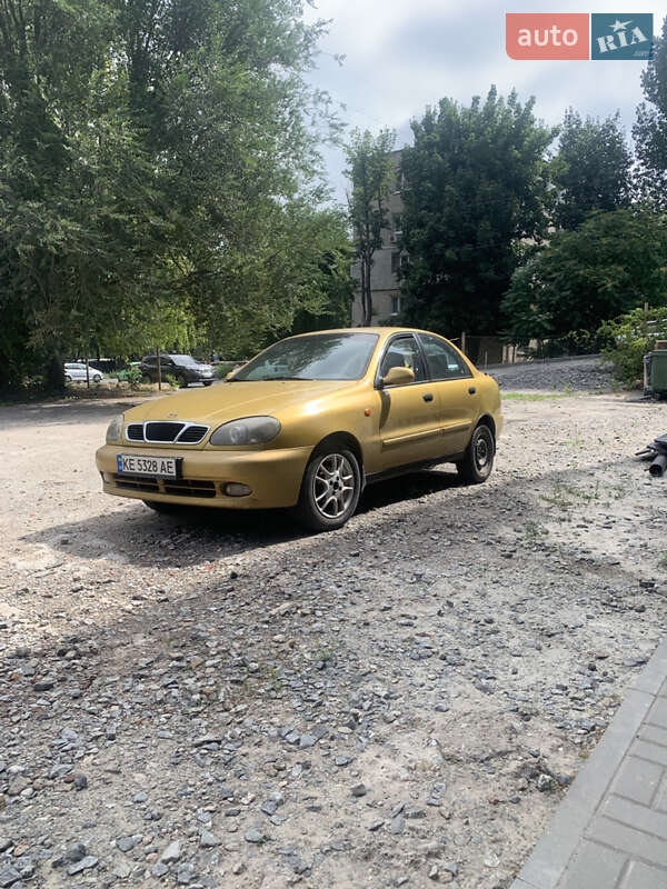 Седан Daewoo Lanos 2002 в Днепре