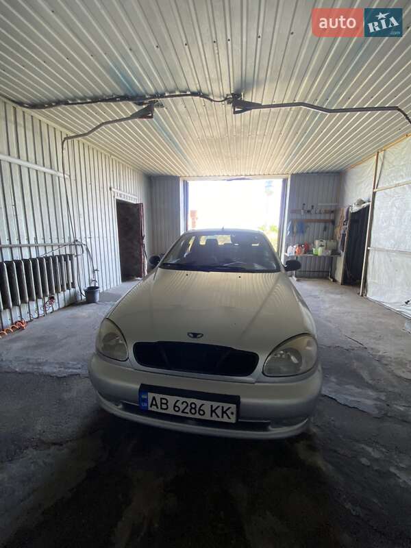Седан Daewoo Lanos 2008 в Джурине