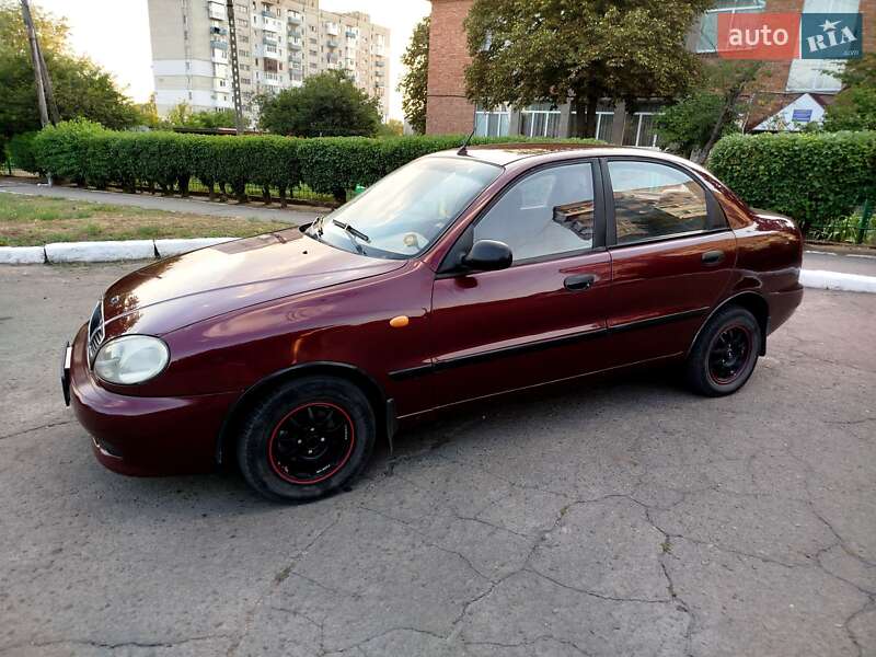 Седан Daewoo Lanos 2009 в Первомайске